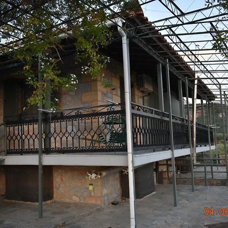 Ouranias Studios Kardamyli Exterior photo